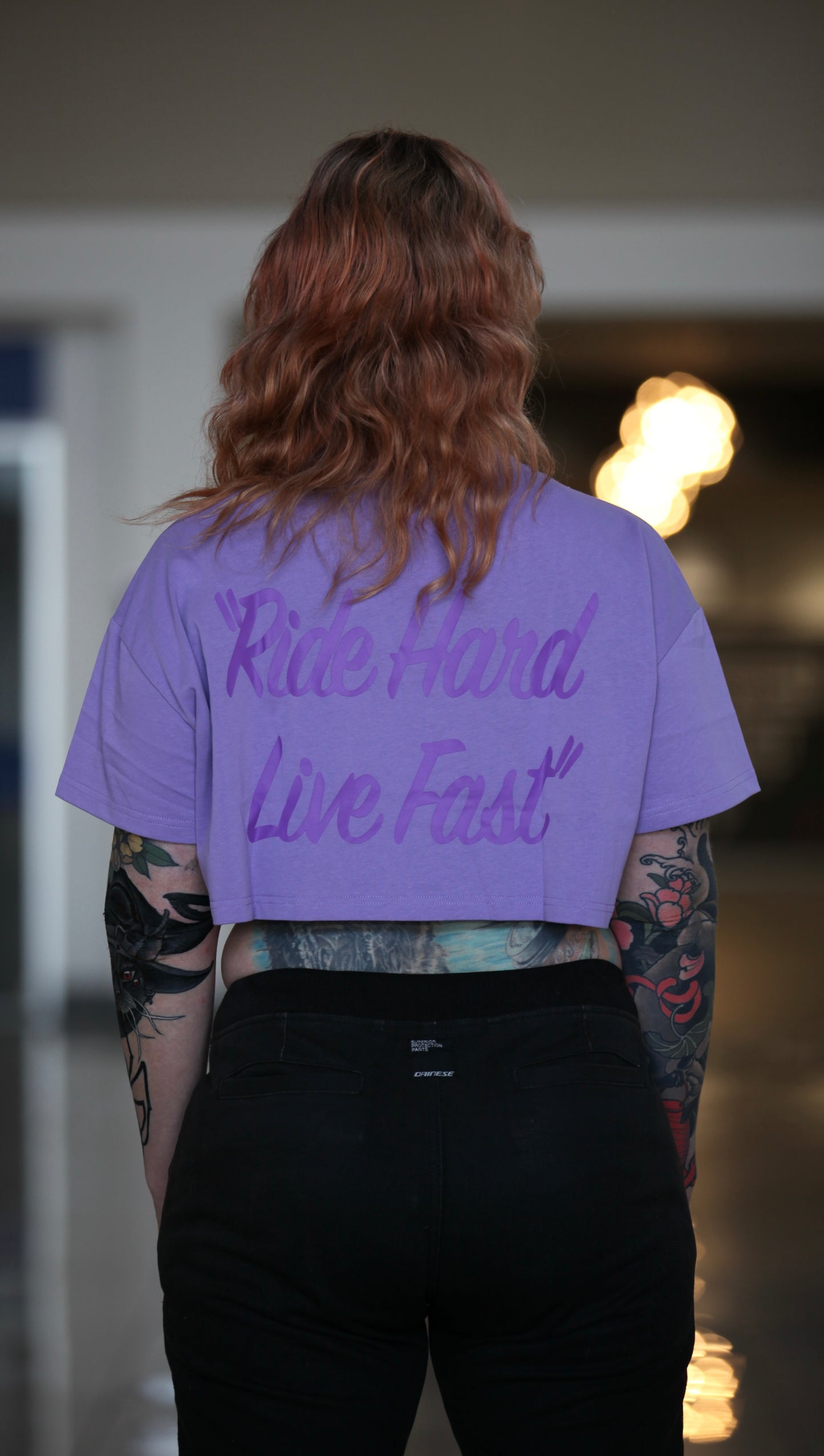 Women’s Scrip Tee Cropped